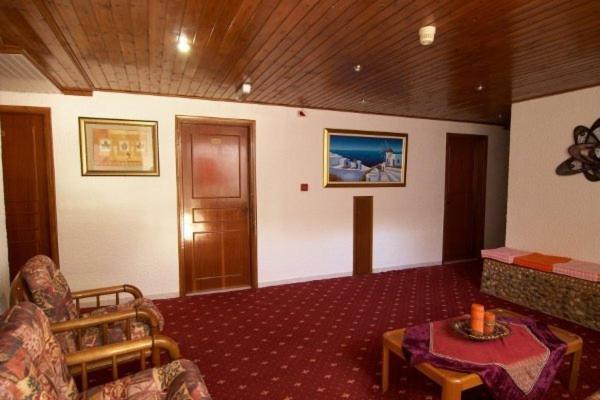 Ionikos Hotel Кефалос Экстерьер фото
