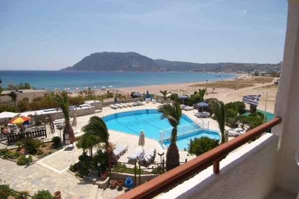Ionikos Hotel Кефалос Экстерьер фото